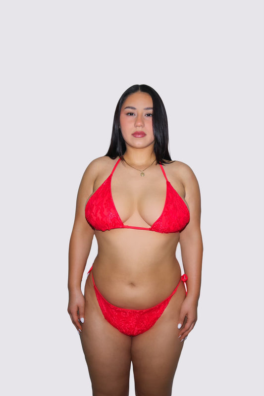 Lily Bikini (L)
